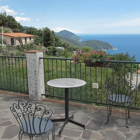 La Foce Del Prato Framura