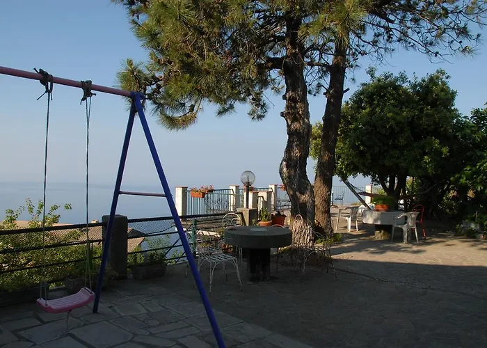 مزرعة للإقامة La Foce Del Prato *